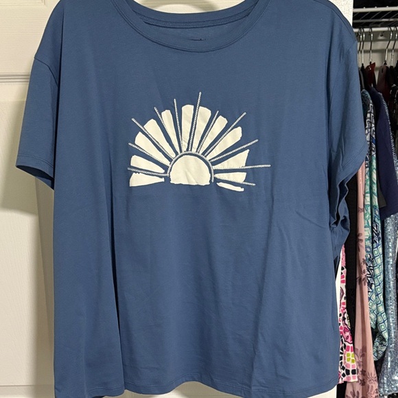 🆕 Torrid Blue Horizon Graphic Tee Belle Isle - Picture 1 of 4